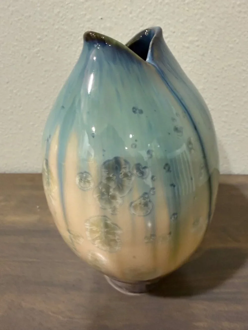 Bill Campbell Signed Crystalline Pottery Vase Fish Mouth Teal Beige Brown